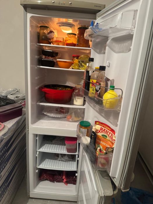 Холодильник “Samsung”