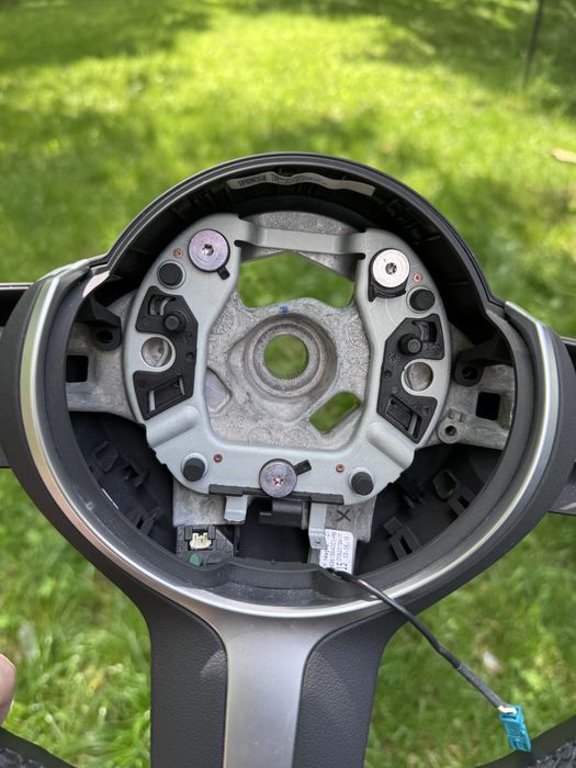 Volan BMW M Sport Piele Original – Seria 1 2 3 4 (F20 F30 F32 F36) fărâ padele