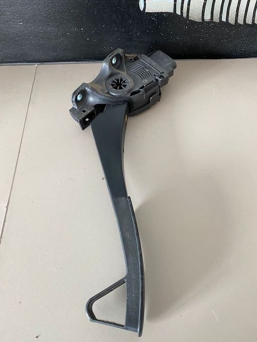 Pedala acceleratie Volvo S60 S80 V70 XC70 2005-2008 30715173