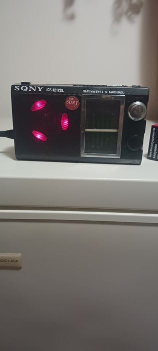 Vând radio de colecție Sony