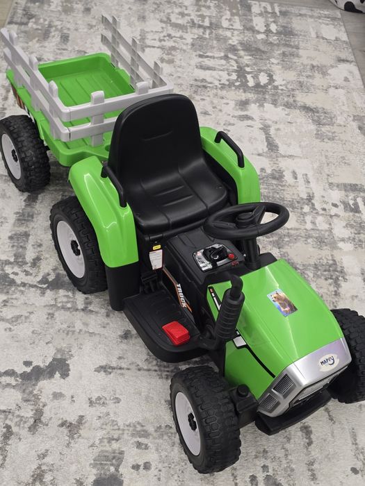 Vand tractor.cu remorca