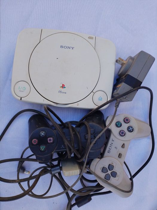 PlayStation 1 + 2 джойстика