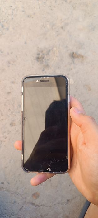 iPhone se 2020года