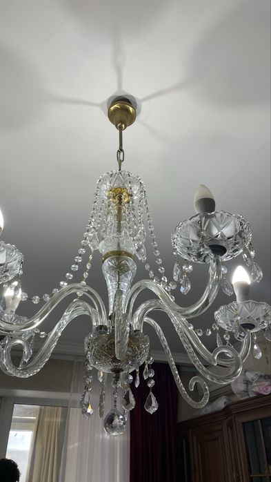 Люстра хрустальная срочно