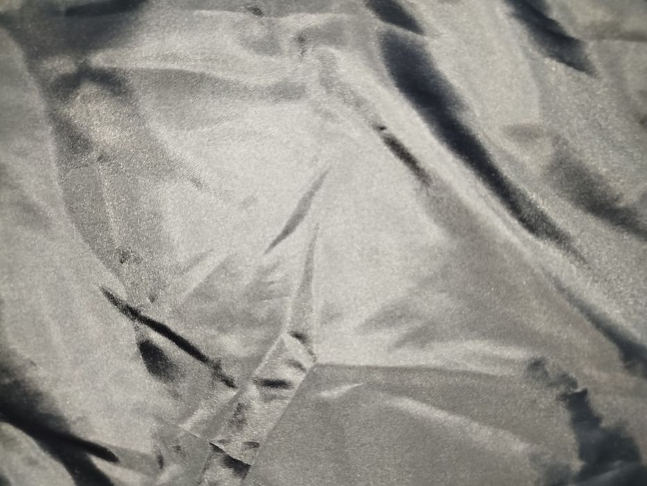 Куртка фирменная,тёплая ,очень красиво сидит