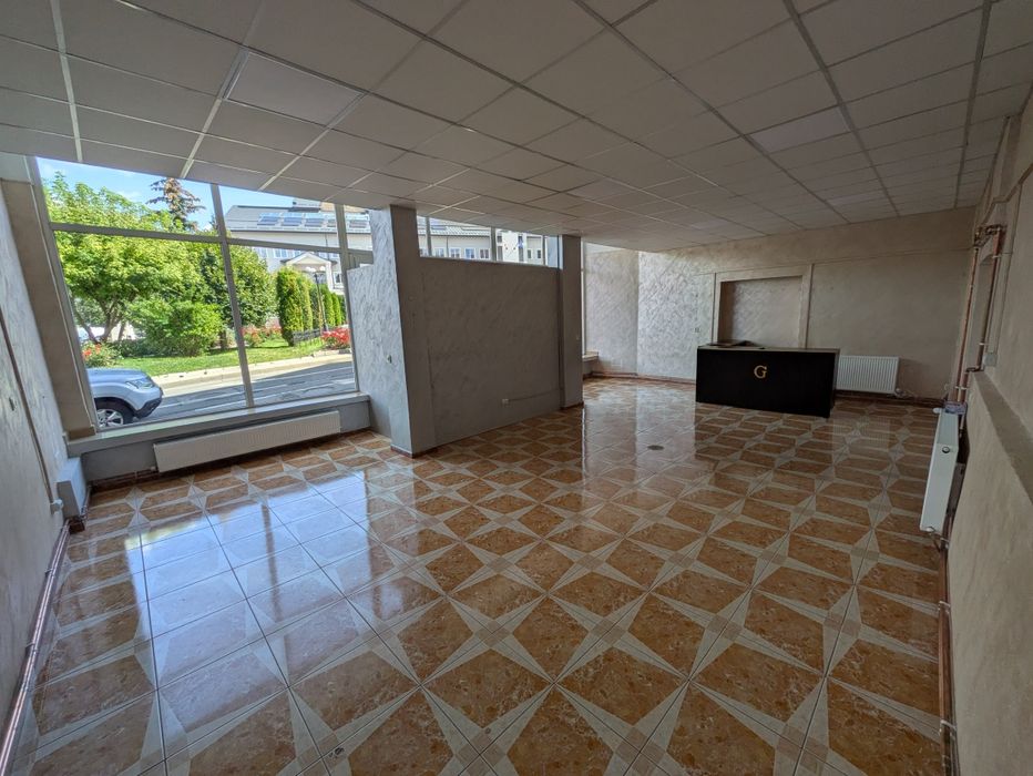 Spațiu comercial de închiriat