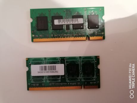 Vand 2 memorii sodim Laptop