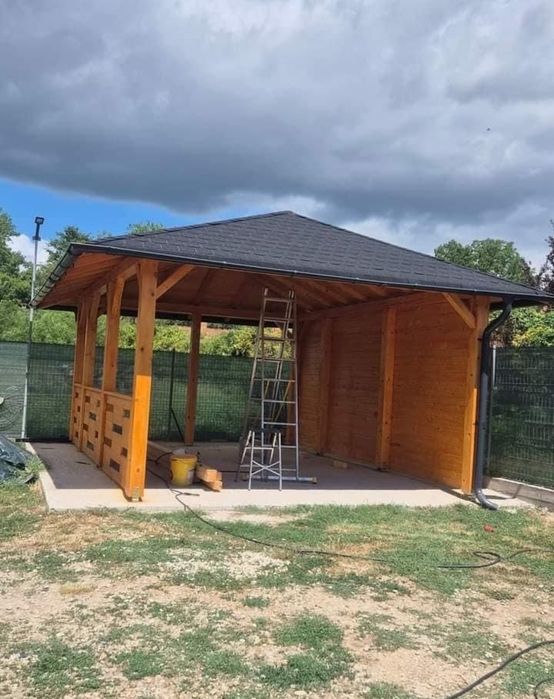 Vând foișoare terase casute