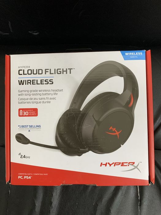HyperX Cloud Flight Wireless новые игровые наушники.