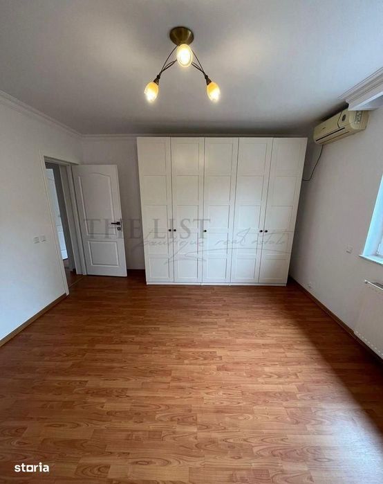 Pipera | De Vanzare Casa Cu 3 Camere Langa Lac