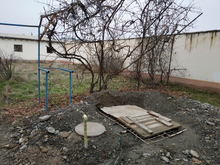 Саехатда Ховли сотилади. 47.000 келишамиз шахардан квартира керак