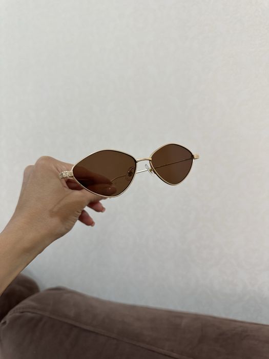 Очки солнцезащитные