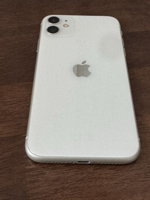 Продам айфон 11