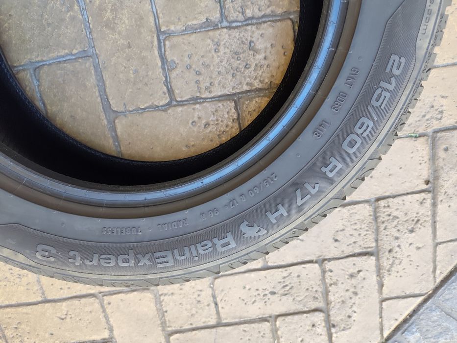 Летни гуми Uniroyal 215/60/17 8мм.