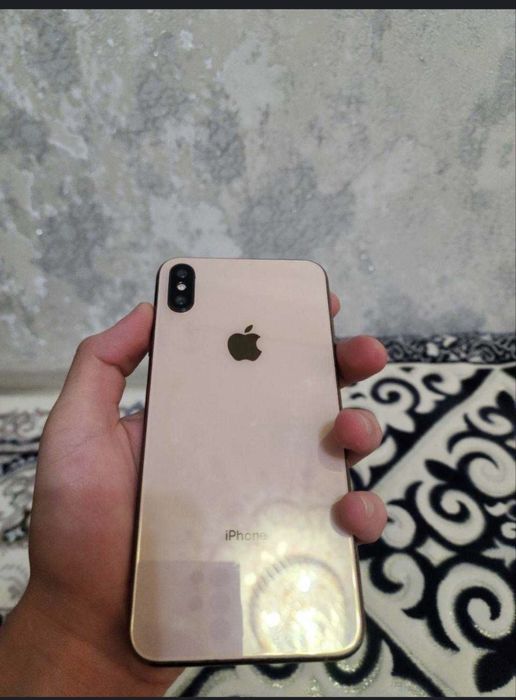 Xs max sotiladi