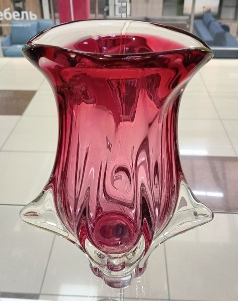 Ваза винтажная розового оттенка, дизайнер Йозеф Господка Josef 1970год