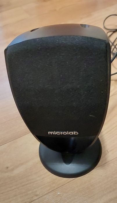 Продам компьютерную Акустику Microlab 2.1