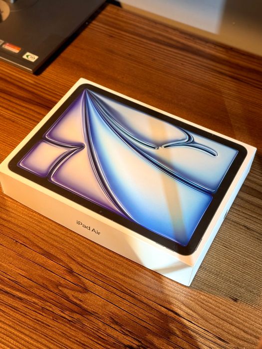 iPad Air 11 M3 128GB Blue + чехол ESR + стекло | идеал | 550$ торг