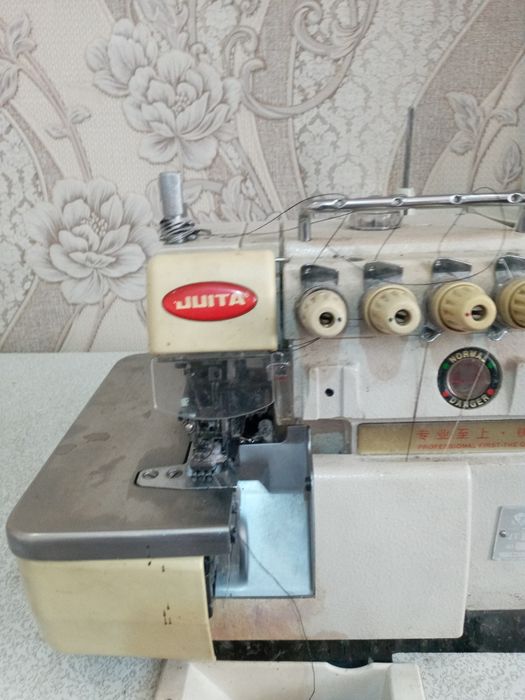 Overlok   tikuv   mawinasi