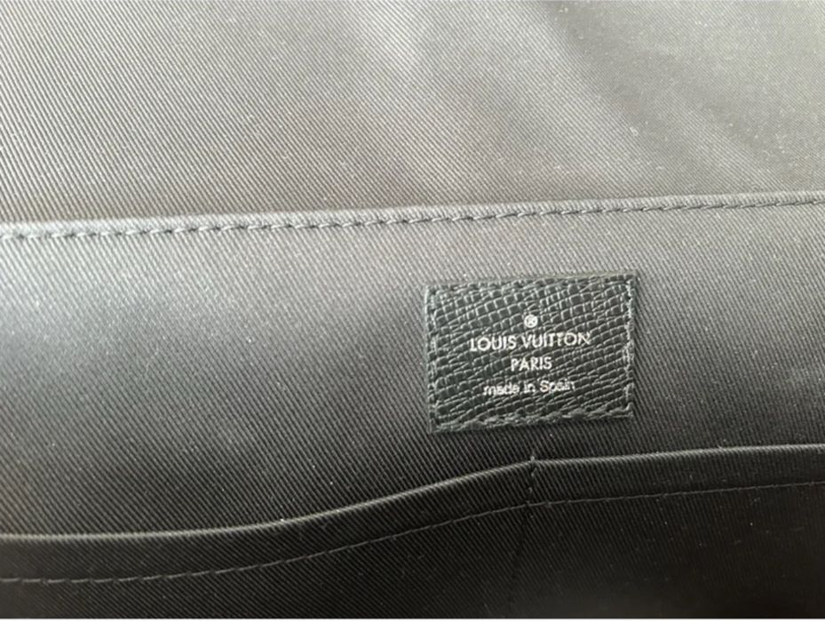 Louis vuitton мъжка чанта