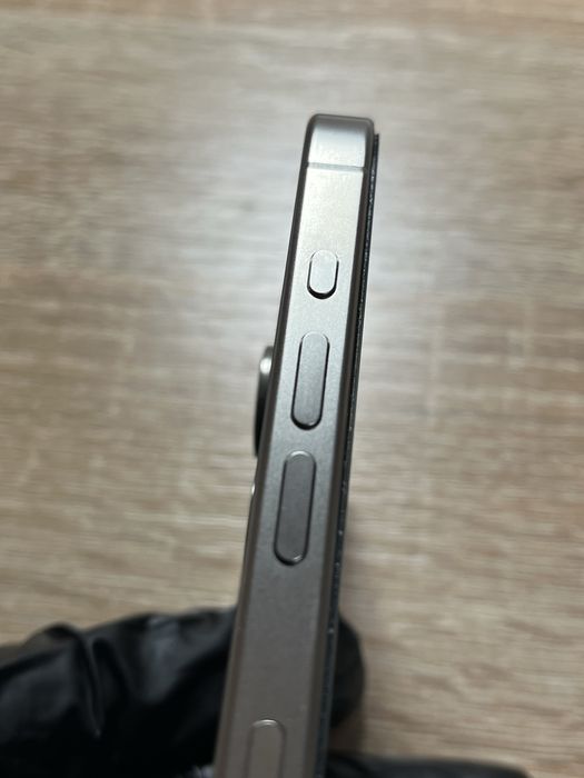 IPhone 15 pro 256 Natural Titanium