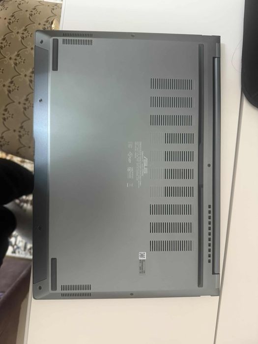 ASUS Zenbook 14, Ноутбук