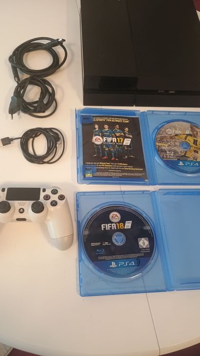 Vand PS4  perfect funcțional