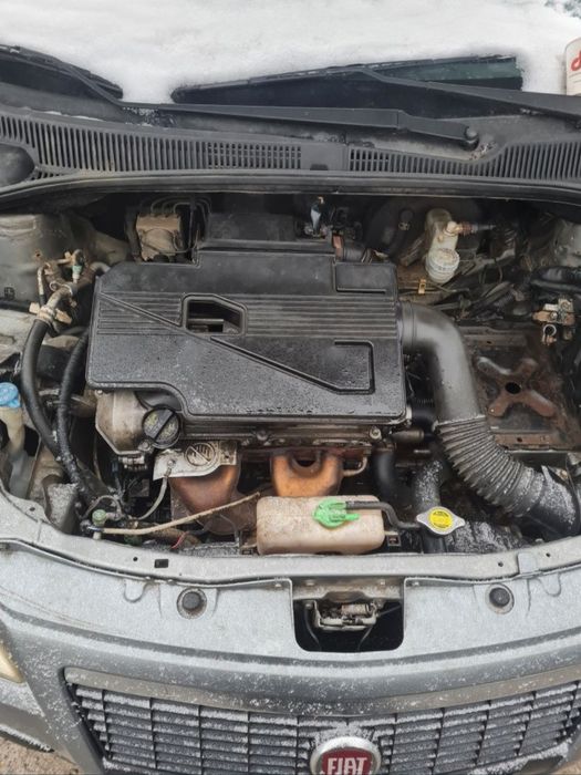 Dezmembrez Fiat Sedici 1.6 benzina