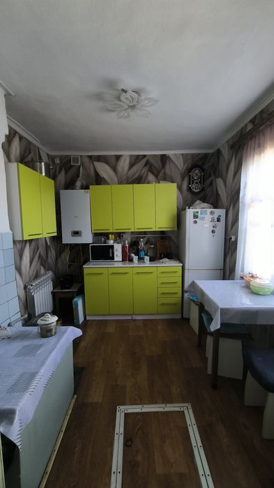 Продам кухню из лдсп