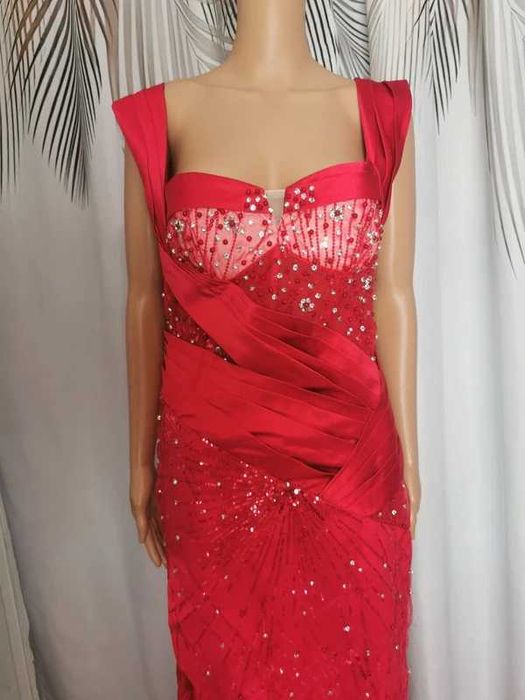 Rochie rosie lunga de seara marimea M