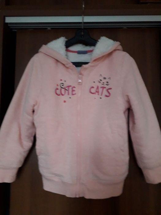 Много топъл суитшър