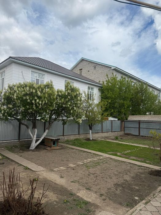 Срочно продам дом в центре города.