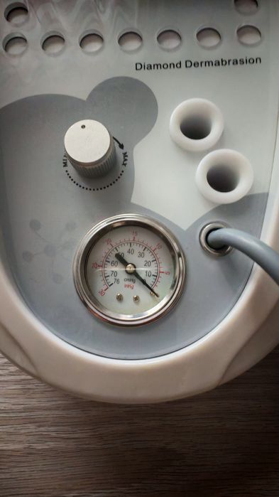 Aparat cosmetica micodermoabraziune faciala