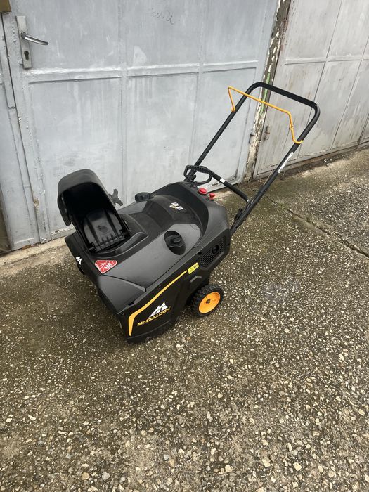 бензинов снегорин MCCulloch ST 53  Нов!