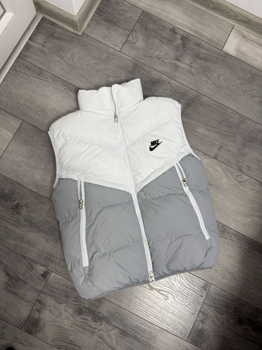 Vesta Nike Storm-fit