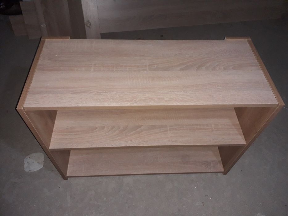 Obuvnitsa va Oyna 80×40