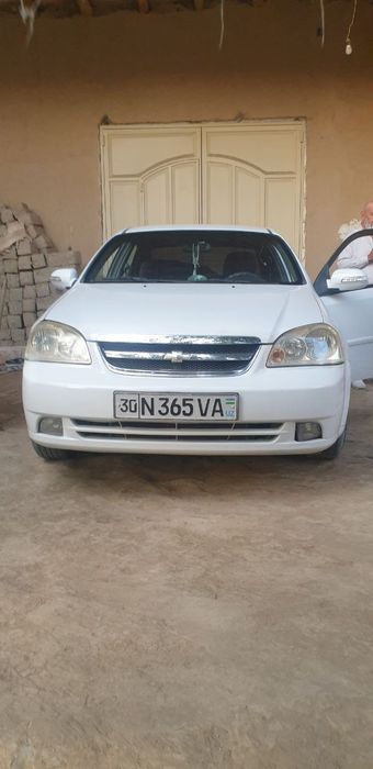 Ласетти 1.8 2010