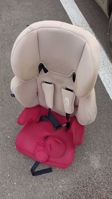 Scaun auto în stare foarte bună,0-25kg