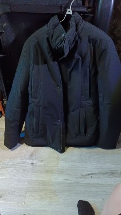 Продам мужскую куртку в хорошем состоянии