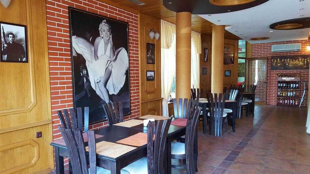 Работещ хотел с ресторант и басейн в гр. Несебър.