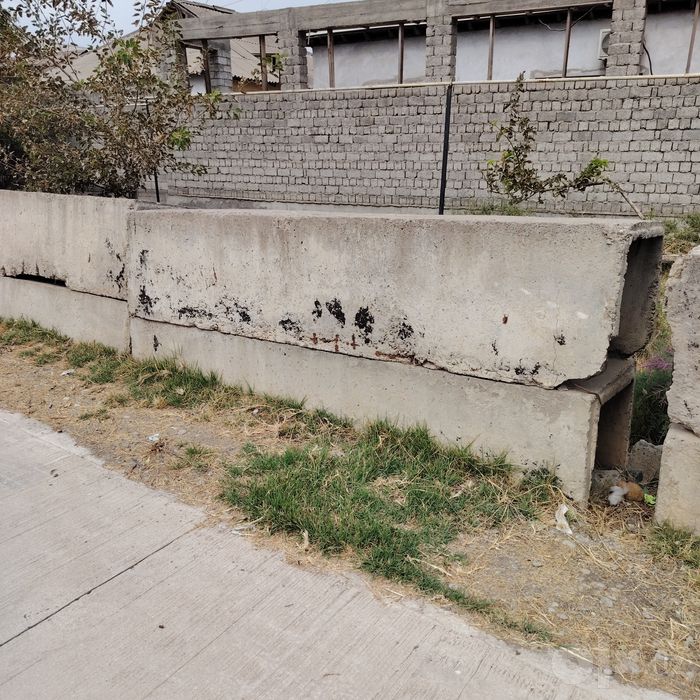 Латок сотилади 6 дона