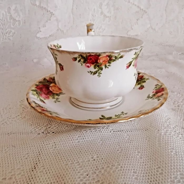Royal Albert Old country roses