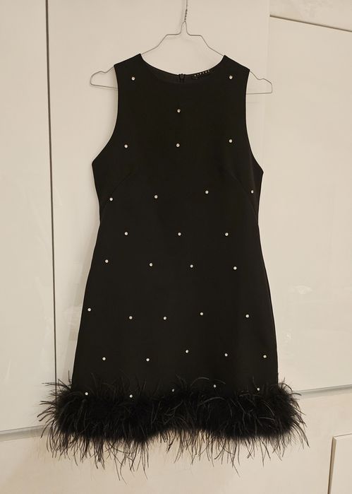 официална рокля с пера и кристали SISLEY S