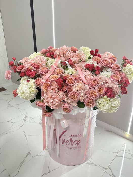 Продаются живые цветы в отличном состоянии