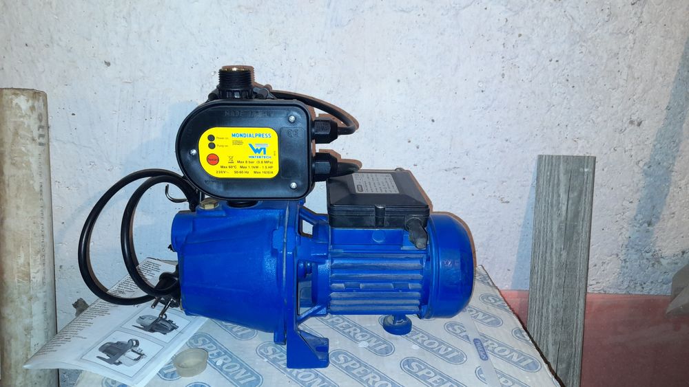 Продается итальянский  насос SPERONI 50 л/мин с европейской  автоматик