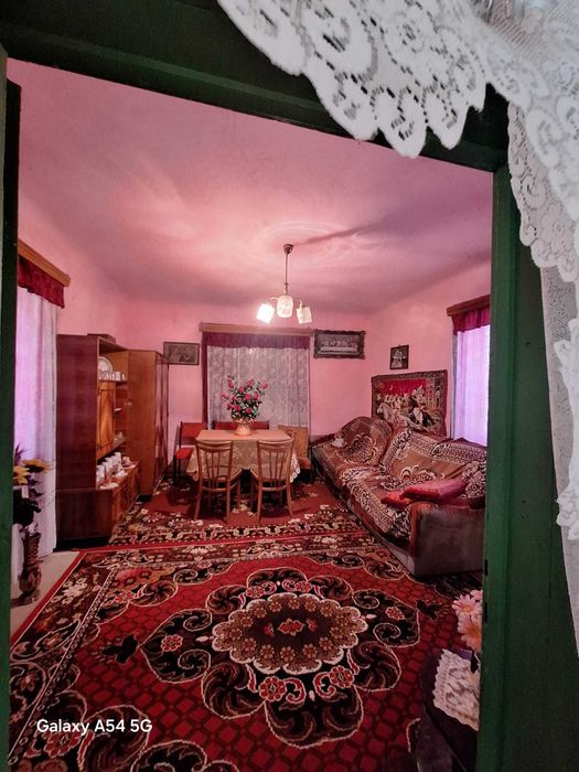 Casa de vanzare+ teren