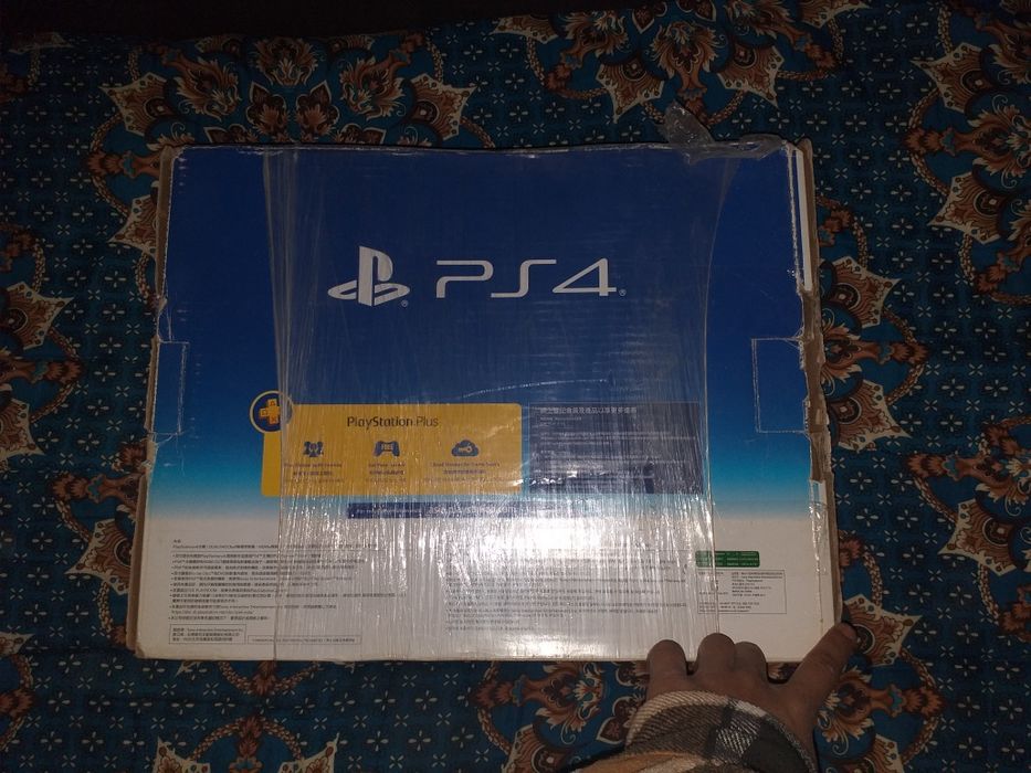Плейстейшен 4 новый