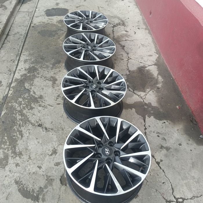 Хундай, Кия, Тойотаға келеді