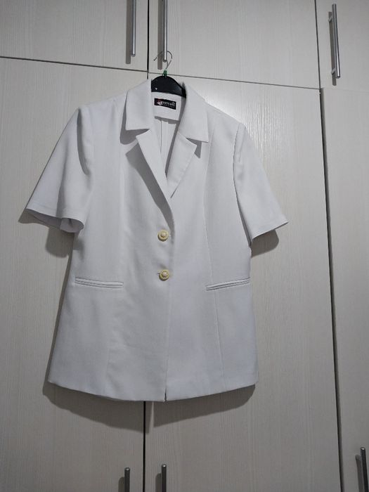 Продам одежду в хорошем состоянии