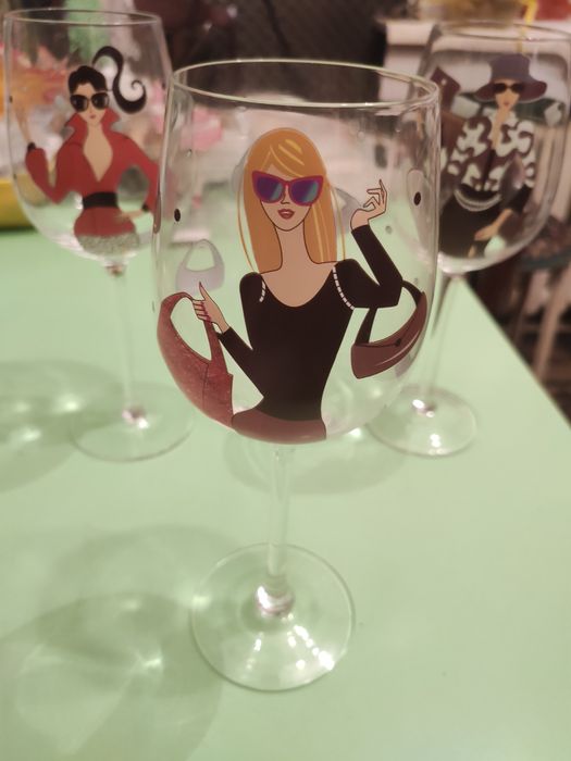 Продам Бокалы для вина